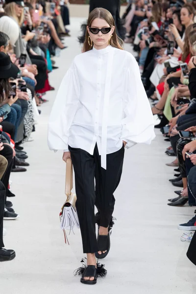 Look 20